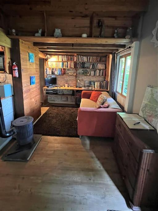 Cabane Dans Les Bois Avec Vue Sur Les Pyrenees Saint-Laurent-de-Neste Exterior foto